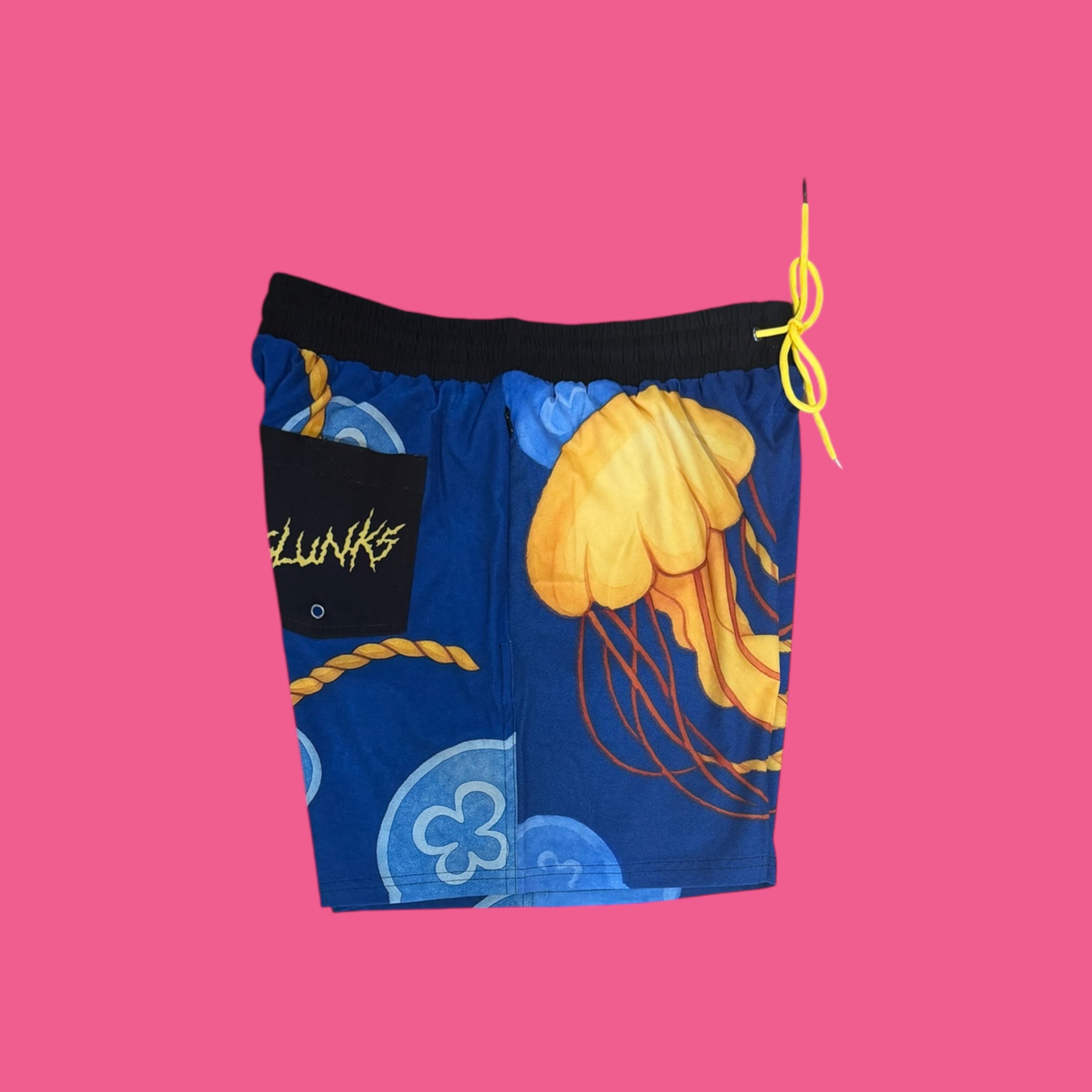 JELLYFISH UNDER THE SEA
